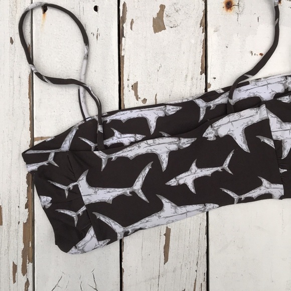 ❣️HOST PICK❣️ Boys + Arrows Hood Fish Shark Bikini Top - Picture 7 of 9